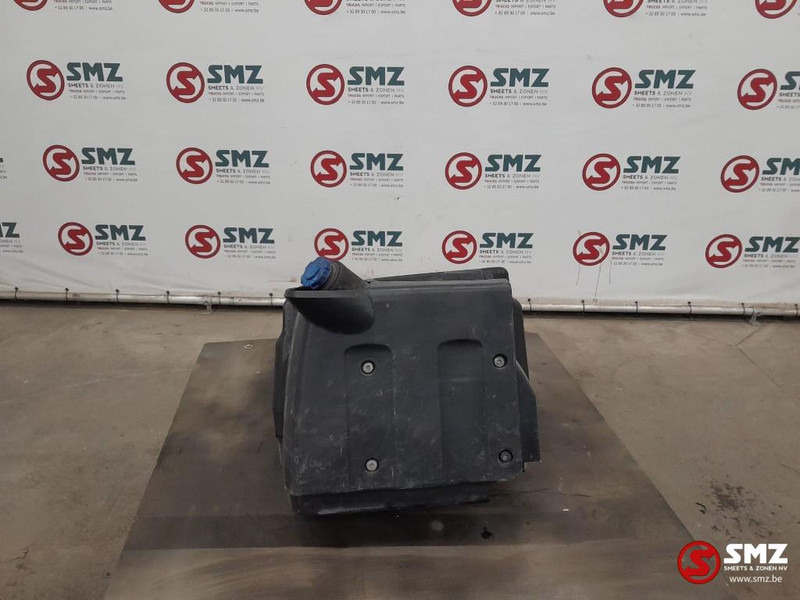 DAF Occ AdBluetank 90L DAF - Üzemanyagrendszer - Teherautó: 3 kép. DAF Occ AdBluetank 90L DAF - Üzemanyagrendszer - Teherautó: 3 kép.
