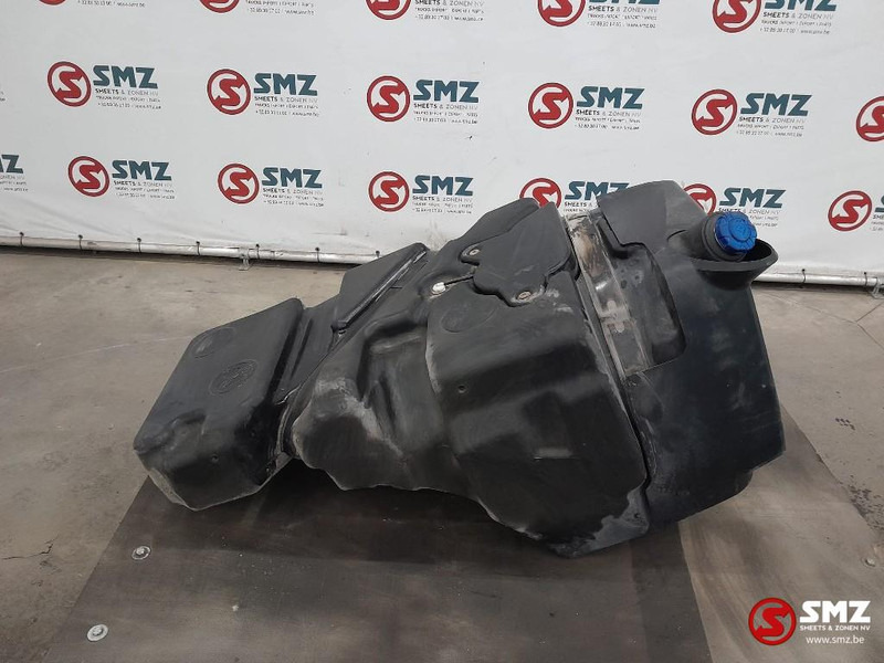 DAF Occ AdBluetank 90L DAF - Üzemanyagrendszer - Teherautó: 2 kép. DAF Occ AdBluetank 90L DAF - Üzemanyagrendszer - Teherautó: 2 kép.