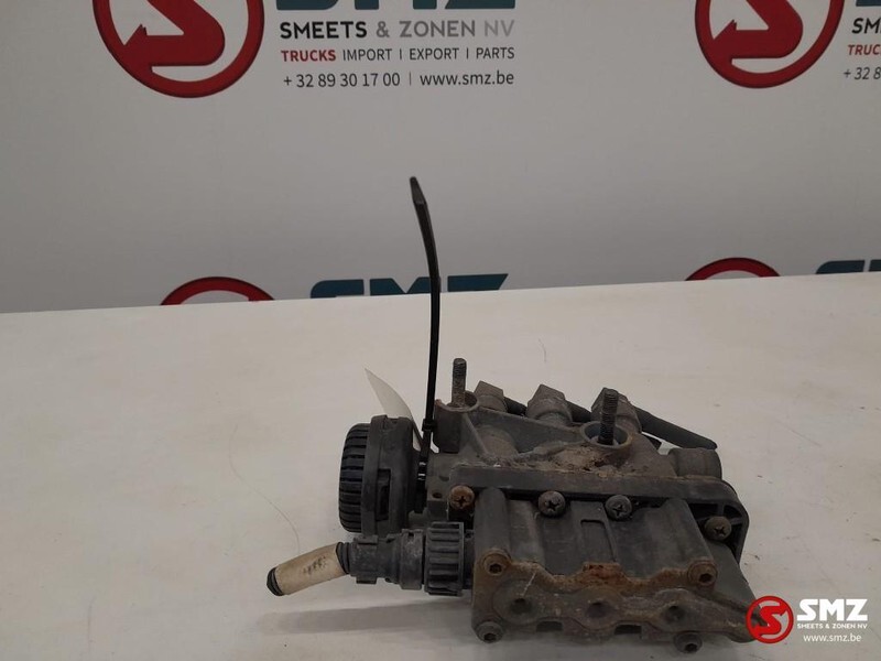 DAF Occ ECAS kleppenblok Daf XF 105 1343255 - ECU - Teherautó: 5 kép. DAF Occ ECAS kleppenblok Daf XF 105 1343255 - ECU - Teherautó: 5 kép.