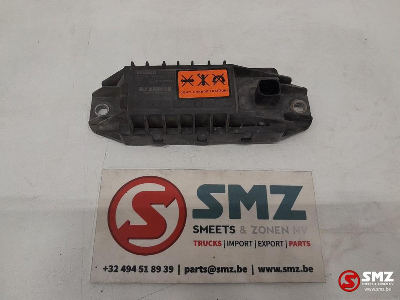 DAF Occ ECU ESC regeleenheid DAF - ECU - Teherautó: 1 kép. DAF Occ ECU ESC regeleenheid DAF - ECU - Teherautó: 1 kép.