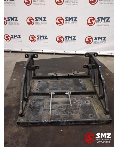 DAF Occ accubaksteun DAF XF106 1924834 - Fülke és belső tér - Teherautó: 1 kép. DAF Occ accubaksteun DAF XF106 1924834 - Fülke és belső tér - Teherautó: 1 kép.