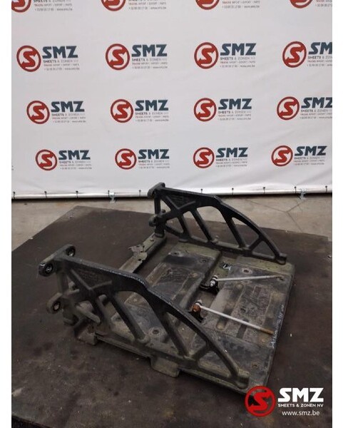 DAF Occ accubaksteun DAF XF106 1924834 - Fülke és belső tér - Teherautó: 4 kép. DAF Occ accubaksteun DAF XF106 1924834 - Fülke és belső tér - Teherautó: 4 kép.