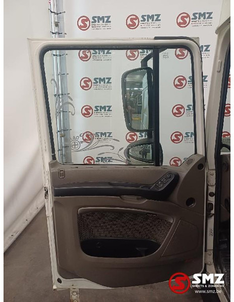 Fülke és belső tér - Teherautó DAF Occ cabine DAF: 9 kép. Fülke és belső tér - Teherautó DAF Occ cabine DAF: 9 kép.