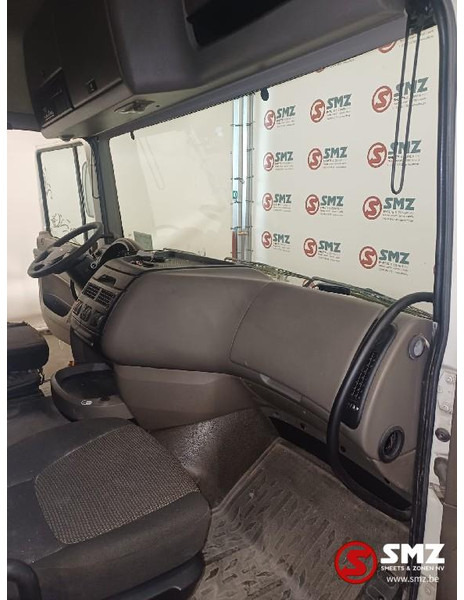 Fülke és belső tér - Teherautó DAF Occ cabine DAF: 18 kép. Fülke és belső tér - Teherautó DAF Occ cabine DAF: 18 kép.