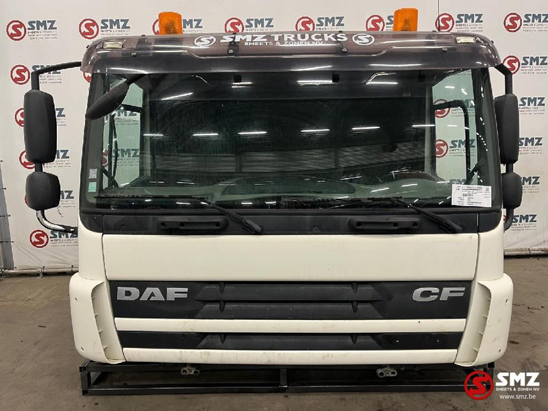 DAF Occ cabine compleet DAF - Fülke és belső tér - Teherautó: 1 kép. DAF Occ cabine compleet DAF - Fülke és belső tér - Teherautó: 1 kép.