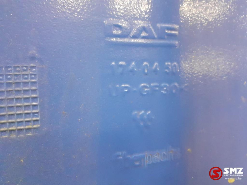 DAF Occ cabinespoiler rechts DAF - Légterelő - Teherautó: 3 kép. DAF Occ cabinespoiler rechts DAF - Légterelő - Teherautó: 3 kép.