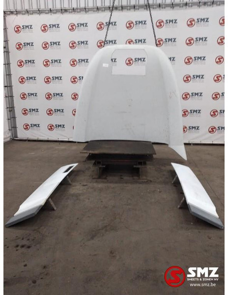 DAF Occ cabinespoilerset DAF XF105 1698098 1740449 174 - Légterelő - Teherautó: 1 kép. DAF Occ cabinespoilerset DAF XF105 1698098 1740449 174 - Légterelő - Teherautó: 1 kép.