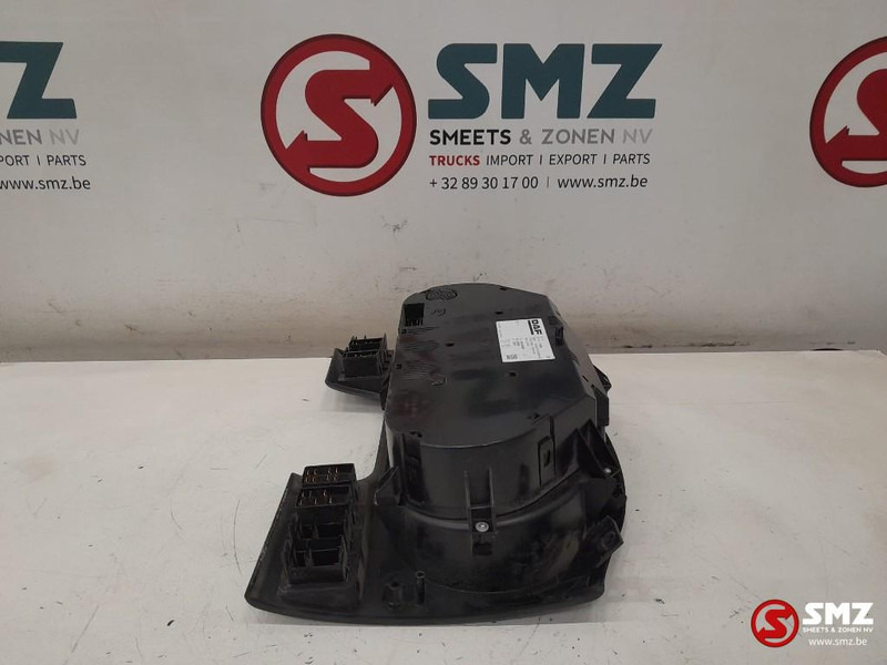 DAF Occ instrumentenpaneel DAF - Műszerfal - Teherautó: 3 kép. DAF Occ instrumentenpaneel DAF - Műszerfal - Teherautó: 3 kép.