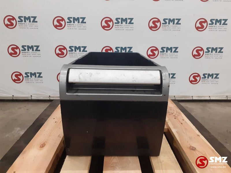 DAF Occ koelkastlade DAF - Fülke és belső tér - Teherautó: 2 kép. DAF Occ koelkastlade DAF - Fülke és belső tér - Teherautó: 2 kép.