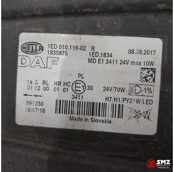 DAF Occ koplamp rechts DAF - Fényszóró - Teherautó: 3 kép. DAF Occ koplamp rechts DAF - Fényszóró - Teherautó: 3 kép.