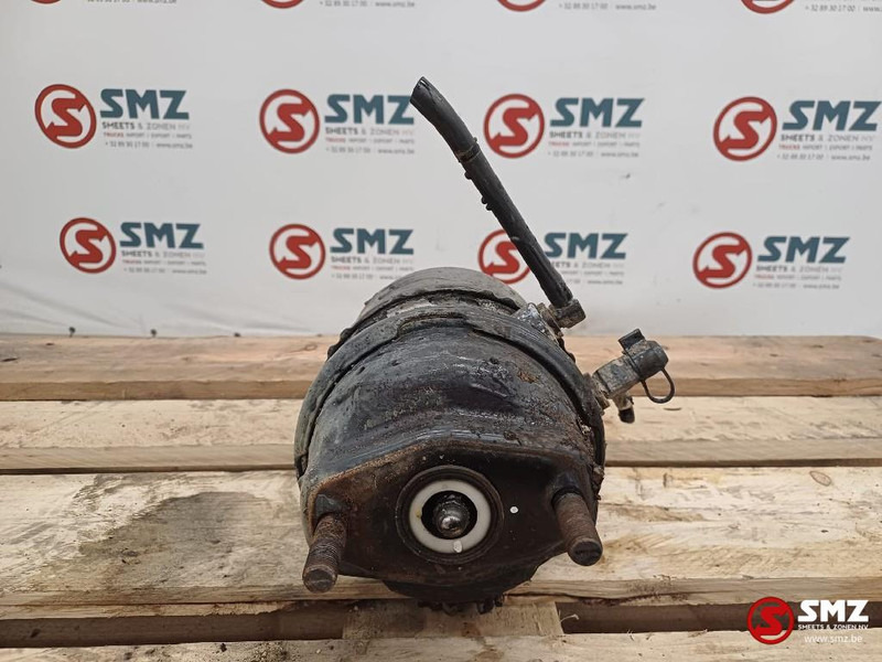 DAF Occ remcilinder linksachteraan DAF - Fékhenger - Teherautó: 4 kép. DAF Occ remcilinder linksachteraan DAF - Fékhenger - Teherautó: 4 kép.