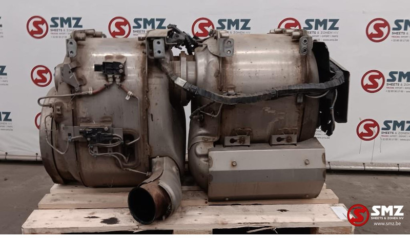 DAF Occ uitlaatdemper Euro 6 DAF - Hangtompító - Teherautó: 2 kép. DAF Occ uitlaatdemper Euro 6 DAF - Hangtompító - Teherautó: 2 kép.