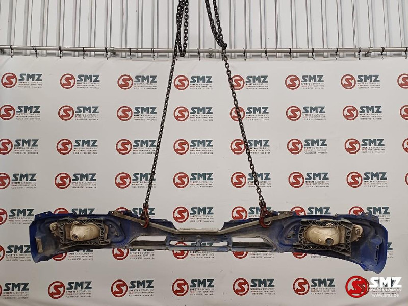 DAF Occ voorbumper DAF - Lökhárító - Teherautó: 2 kép. DAF Occ voorbumper DAF - Lökhárító - Teherautó: 2 kép.