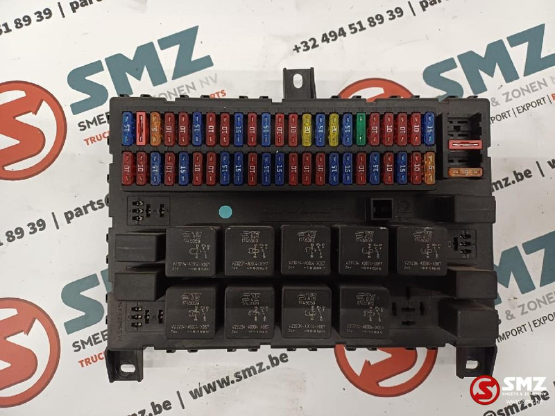 DAF Occ zekeringskast DAF - Elektromos rendszer - Teherautó: 1 kép. DAF Occ zekeringskast DAF - Elektromos rendszer - Teherautó: 1 kép.