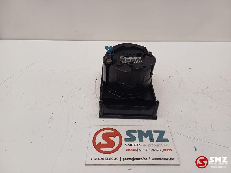 Diversen Occ tachograaf Veedor Root 8400 - Elektromos rendszer - Teherautó: 3 kép. Diversen Occ tachograaf Veedor Root 8400 - Elektromos rendszer - Teherautó: 3 kép.