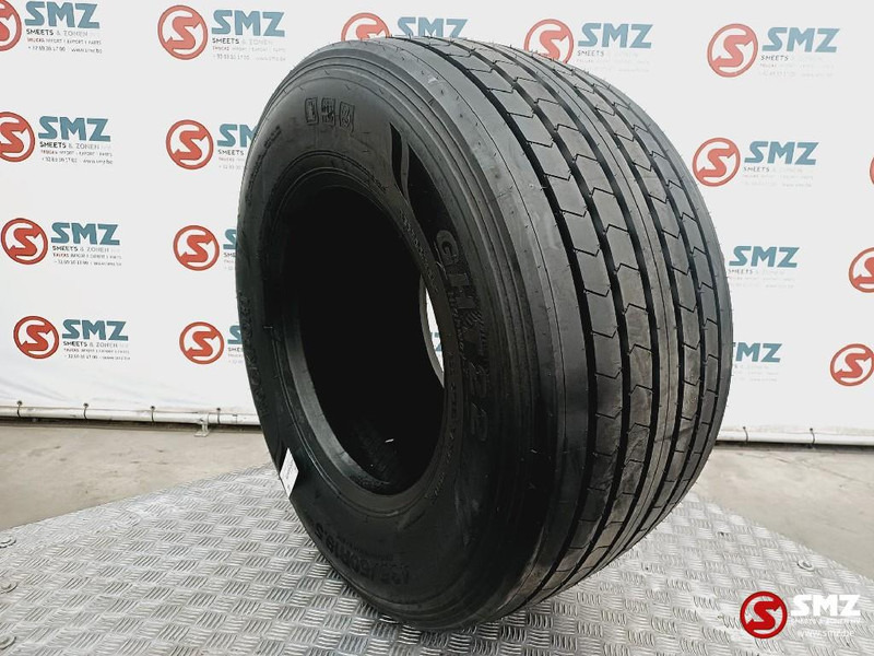 Goodyear Band 435/50r19.5 Rockport 435/50R19.5 ght22 - Gumiabroncs - Teherautó: 4 kép. Goodyear Band 435/50r19.5 Rockport 435/50R19.5 ght22 - Gumiabroncs - Teherautó: 4 kép.