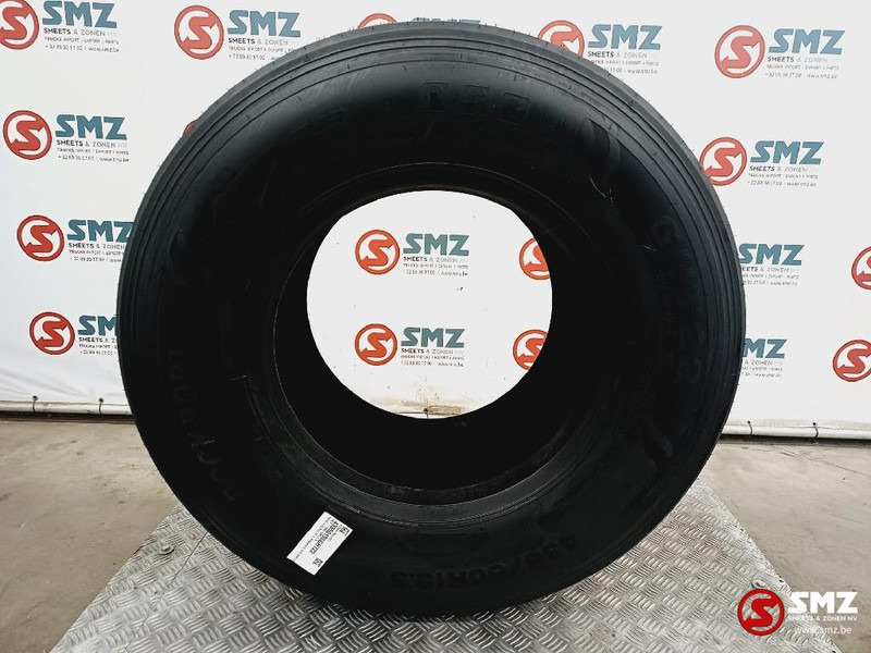 Goodyear Band 435/50r19.5 Rockport 435/50R19.5 ght22 - Gumiabroncs - Teherautó: 2 kép. Goodyear Band 435/50r19.5 Rockport 435/50R19.5 ght22 - Gumiabroncs - Teherautó: 2 kép.