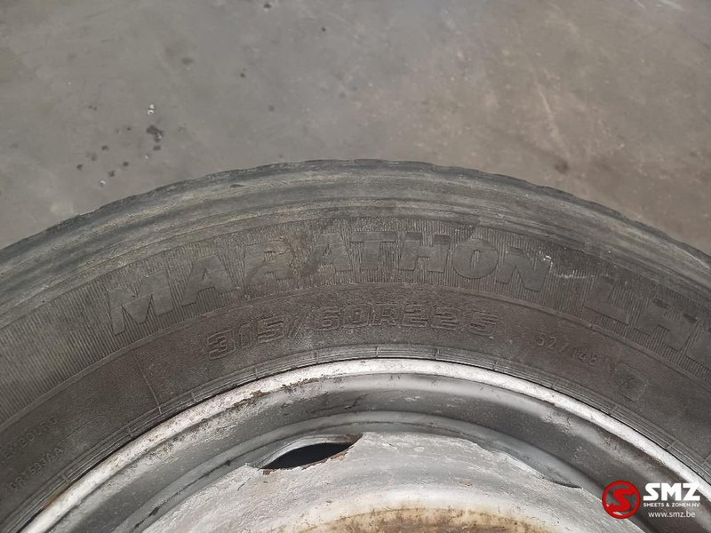 Goodyear Occ vrachtwagenband 315/80R22.5 152/148K Goodyear - Gumiabroncs - Teherautó: 4 kép. Goodyear Occ vrachtwagenband 315/80R22.5 152/148K Goodyear - Gumiabroncs - Teherautó: 4 kép.