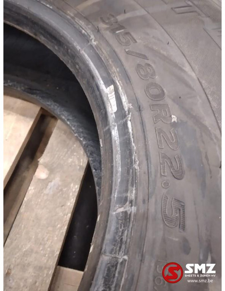 Hankook Occ vrachtwagenband Hankook 315/80R22.5 - Gumiabroncs - Teherautó: 3 kép. Hankook Occ vrachtwagenband Hankook 315/80R22.5 - Gumiabroncs - Teherautó: 3 kép.