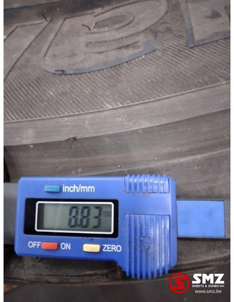 Hankook Occ vrachtwagenband Hankook Smart 315/80R22.5 - Gumiabroncs - Teherautó: 5 kép. Hankook Occ vrachtwagenband Hankook Smart 315/80R22.5 - Gumiabroncs - Teherautó: 5 kép.