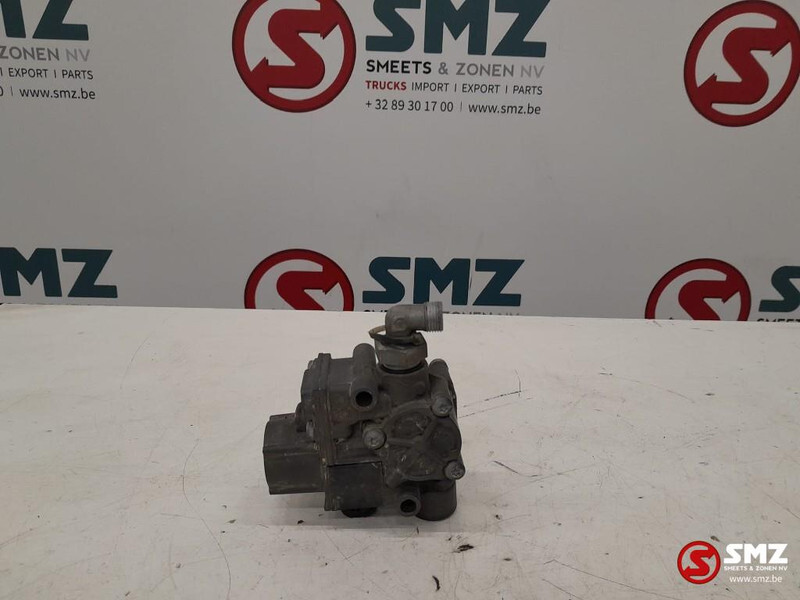 Iveco Occ ABS modulator Iveco Trakker Z013356R - ECU - Teherautó: 1 kép. Iveco Occ ABS modulator Iveco Trakker Z013356R - ECU - Teherautó: 1 kép.