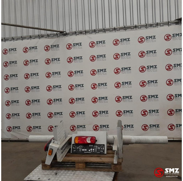 Iveco Occ achterbumper Iveco - Keret/ Alváz - Teherautó: 2 kép. Iveco Occ achterbumper Iveco - Keret/ Alváz - Teherautó: 2 kép.