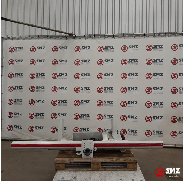 Iveco Occ achterbumper Iveco - Keret/ Alváz - Teherautó: 1 kép. Iveco Occ achterbumper Iveco - Keret/ Alváz - Teherautó: 1 kép.