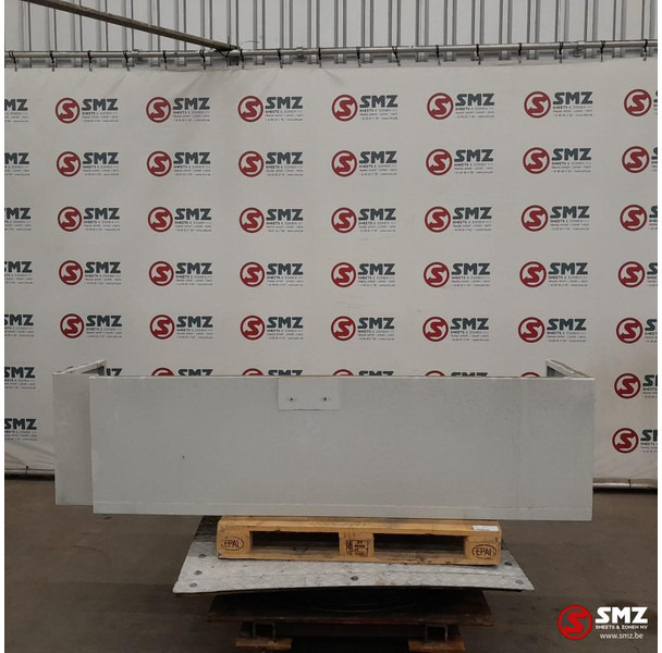 Iveco Occ gereedschapskoffer 2400mm - Keret/ Alváz - Teherautó: 2 kép. Iveco Occ gereedschapskoffer 2400mm - Keret/ Alváz - Teherautó: 2 kép.