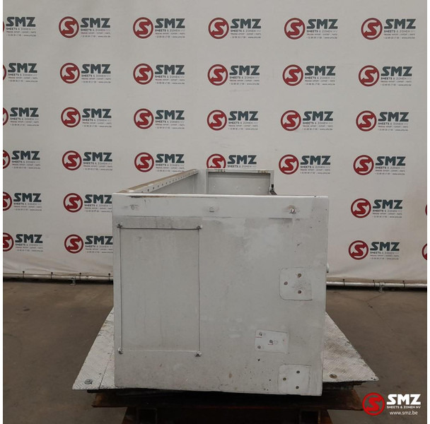 Iveco Occ gereedschapskoffer 2400mm - Keret/ Alváz - Teherautó: 4 kép. Iveco Occ gereedschapskoffer 2400mm - Keret/ Alváz - Teherautó: 4 kép.