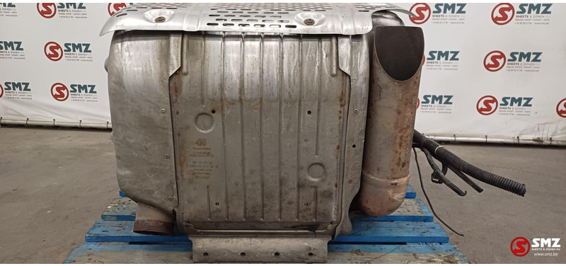 Iveco Occ katalysator Euro 6 Iveco - Katalizátor - Teherautó: 2 kép. Iveco Occ katalysator Euro 6 Iveco - Katalizátor - Teherautó: 2 kép.