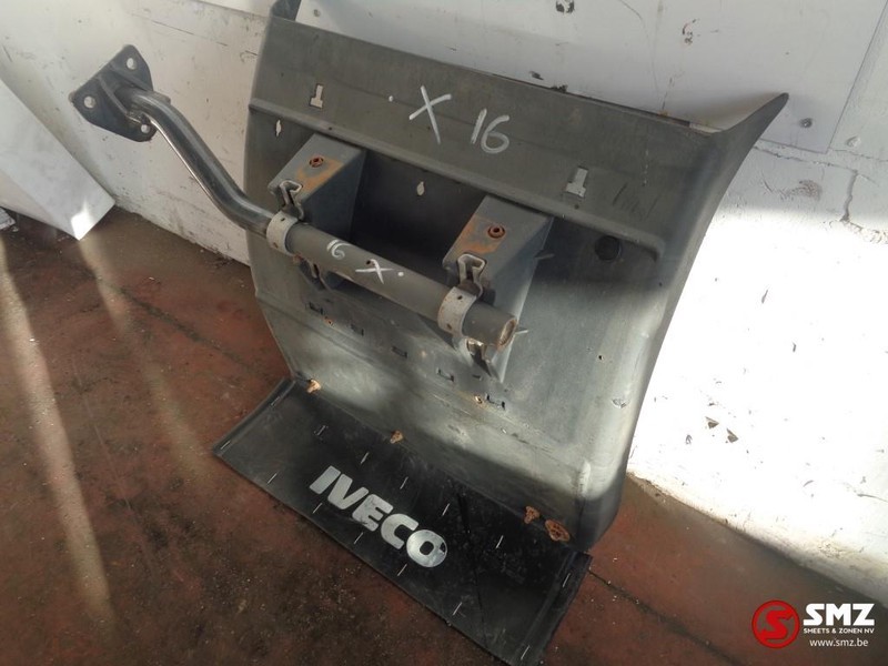 Iveco Occ spatbord rechts iveco stralis - Sárvédő - Teherautó: 3 kép. Iveco Occ spatbord rechts iveco stralis - Sárvédő - Teherautó: 3 kép.