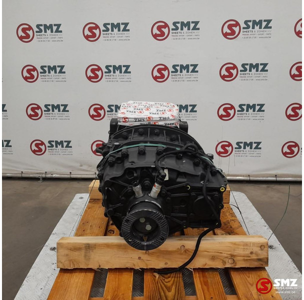 Iveco Occ versnellingsbak 12AS1210TO Iveco - Sebességváltó - Teherautó: 4 kép. Iveco Occ versnellingsbak 12AS1210TO Iveco - Sebességváltó - Teherautó: 4 kép.