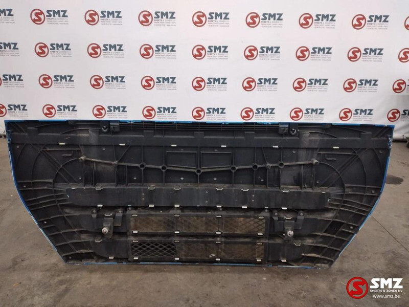 Iveco Occ voorgrille/ motorkap Iveco Stralis 504170809 - Rács - Teherautó: 2 kép. Iveco Occ voorgrille/ motorkap Iveco Stralis 504170809 - Rács - Teherautó: 2 kép.