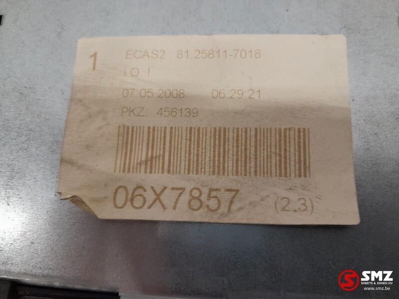 MAN Occ ECAS ECU besturingseenheid MAN TGX 81258117018 - ECU - Teherautó: 5 kép. MAN Occ ECAS ECU besturingseenheid MAN TGX 81258117018 - ECU - Teherautó: 5 kép.