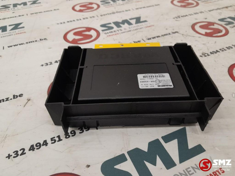 MAN Occ ECU ECAS 6x2 regeleenheid MAN - ECU - Teherautó: 3 kép. MAN Occ ECU ECAS 6x2 regeleenheid MAN - ECU - Teherautó: 3 kép.