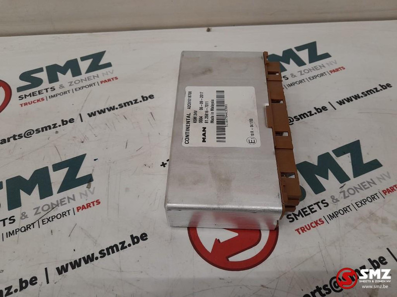 MAN Occ ECU KSM regeleenheid MAN - ECU - Teherautó: 4 kép. MAN Occ ECU KSM regeleenheid MAN - ECU - Teherautó: 4 kép.
