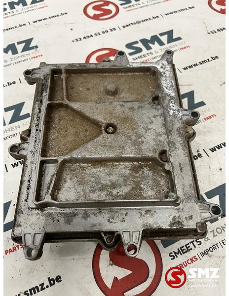 MAN Occ ECU besturingseenheid MAN TGS 0281020067 - ECU - Teherautó: 4 kép. MAN Occ ECU besturingseenheid MAN TGS 0281020067 - ECU - Teherautó: 4 kép.