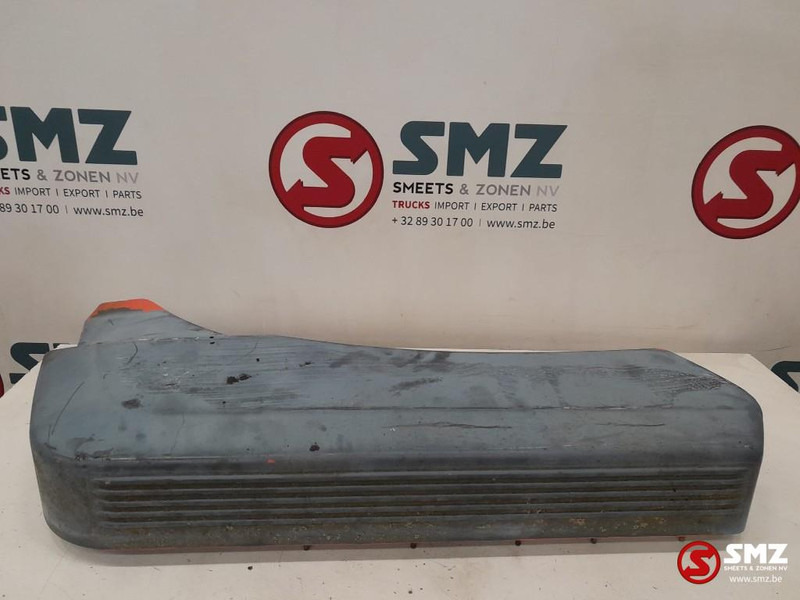 MAN Occ cabinespatbord rechts MAN - Karosszéria és külső - Teherautó: 3 kép. MAN Occ cabinespatbord rechts MAN - Karosszéria és külső - Teherautó: 3 kép.