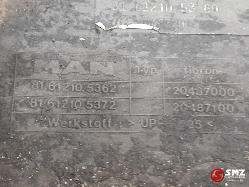 MAN Occ cabinespatbord rechts MAN - Karosszéria és külső - Teherautó: 4 kép. MAN Occ cabinespatbord rechts MAN - Karosszéria és külső - Teherautó: 4 kép.