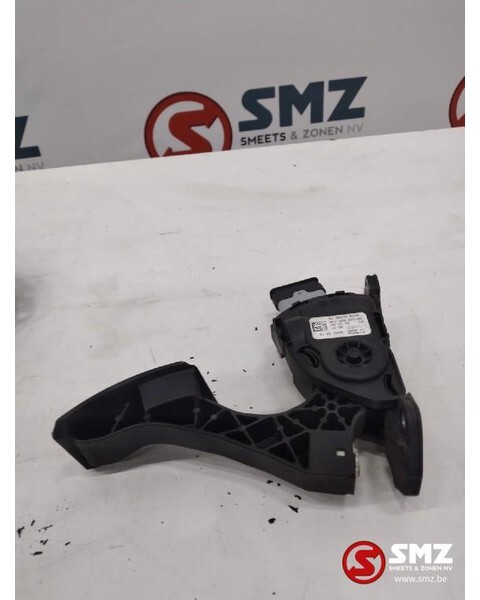 MAN Occ gaspedaal + sensor MAN 81259706103 - Pedál - Teherautó: 1 kép. MAN Occ gaspedaal + sensor MAN 81259706103 - Pedál - Teherautó: 1 kép.