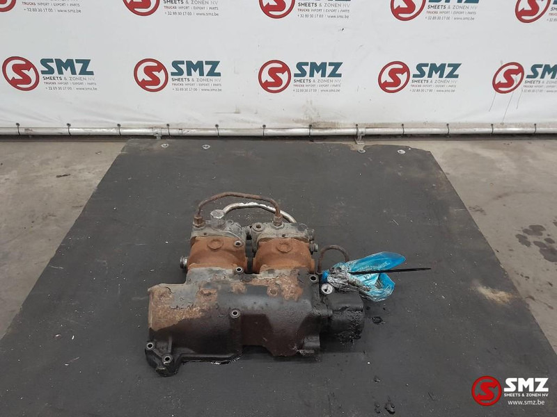 MAN Occ luchtcompressor MAN - Motor és alkatrészek - Teherautó: 1 kép. MAN Occ luchtcompressor MAN - Motor és alkatrészek - Teherautó: 1 kép.