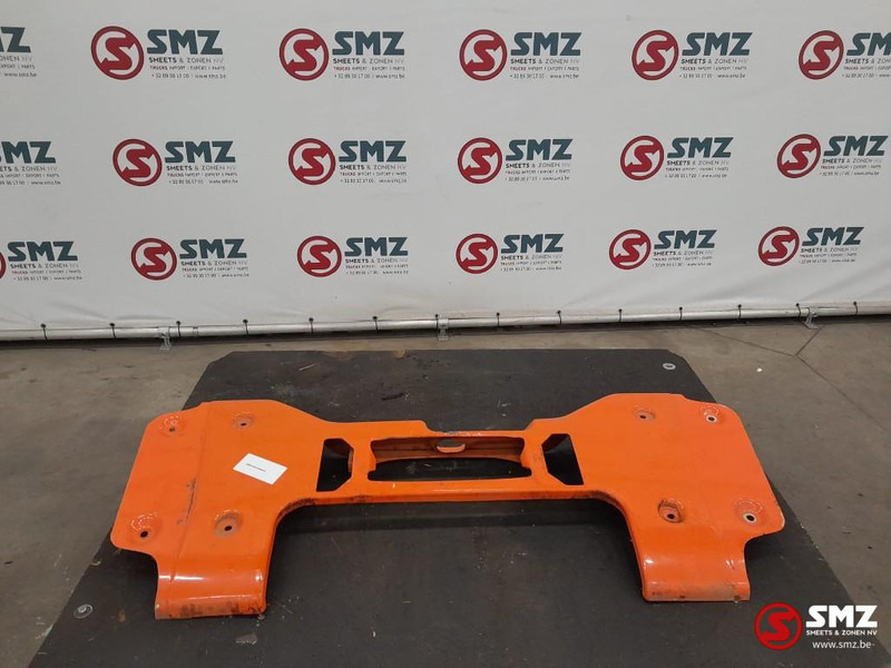 MAN Occ middendeel voorbumper MAN - Lökhárító - Teherautó: 2 kép. MAN Occ middendeel voorbumper MAN - Lökhárító - Teherautó: 2 kép.