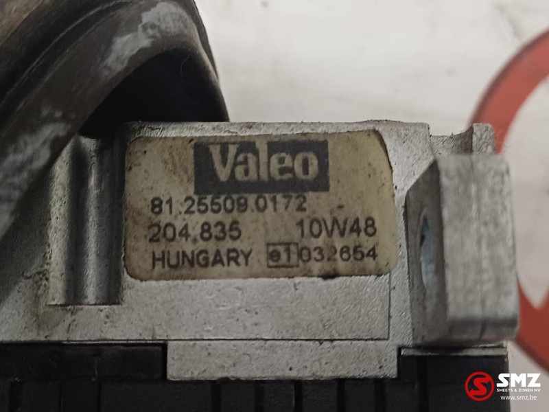 MAN Occ stuurkolomschakelaar richtingaanwijzers MAN - Elektromos rendszer - Teherautó: 4 kép. MAN Occ stuurkolomschakelaar richtingaanwijzers MAN - Elektromos rendszer - Teherautó: 4 kép.