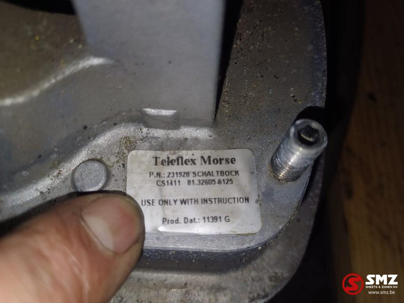 Kuplung és alkatrészek - Teherautó MAN Occ versnellingspookmechanisme met kabel MAN: 7 kép.