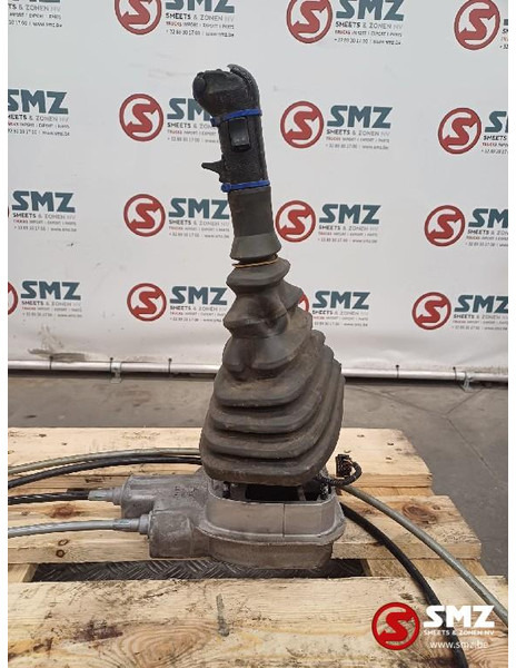 MAN Occ versnellingspookmechanisme met kabel MAN - Kuplung és alkatrészek - Teherautó: 2 kép. MAN Occ versnellingspookmechanisme met kabel MAN - Kuplung és alkatrészek - Teherautó: 2 kép.