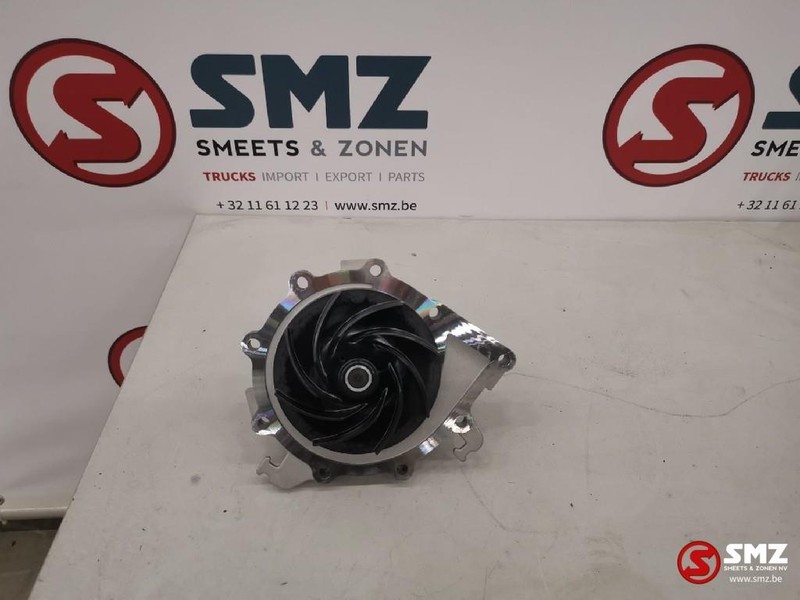 MAN Waterpomp MAN D2066, D2676 - Hűtőfolyadék szivattyú - Teherautó: 2 kép. MAN Waterpomp MAN D2066, D2676 - Hűtőfolyadék szivattyú - Teherautó: 2 kép.