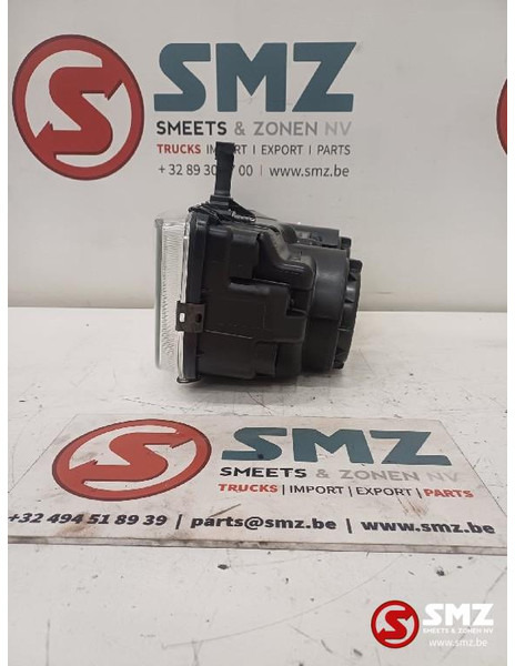 Mercedes-Benz Koplamp links mercedes - Fényszóró - Teherautó: 3 kép. Mercedes-Benz Koplamp links mercedes - Fényszóró - Teherautó: 3 kép.