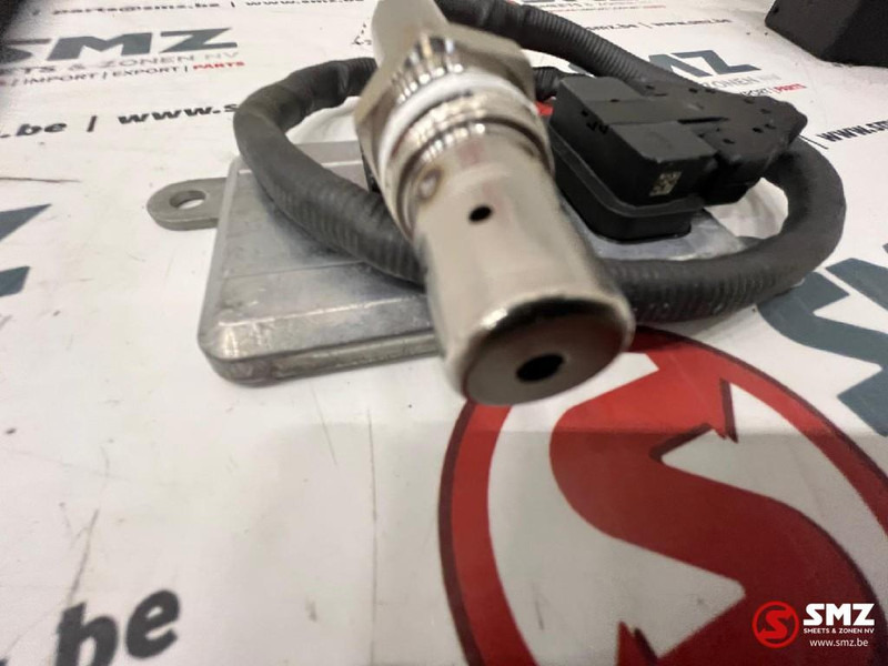 Mercedes-Benz Nox sensor voor katalysator mercedes - Érzékelő - Teherautó: 4 kép. Mercedes-Benz Nox sensor voor katalysator mercedes - Érzékelő - Teherautó: 4 kép.