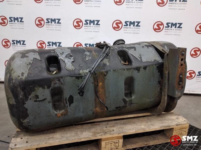 Mercedes-Benz Occ Brandstoftank 210L Mercedes 2527 - Üzemanyag tartály - Teherautó: 3 kép. Mercedes-Benz Occ Brandstoftank 210L Mercedes 2527 - Üzemanyag tartály - Teherautó: 3 kép.