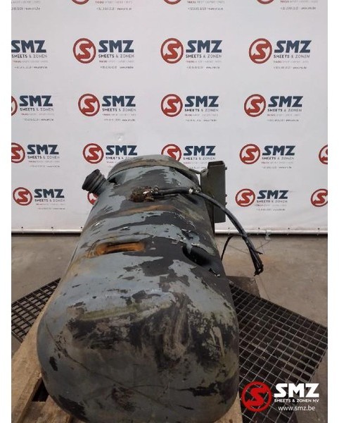 Mercedes-Benz Occ Brandstoftank 210L Mercedes 2527 - Üzemanyag tartály - Teherautó: 2 kép. Mercedes-Benz Occ Brandstoftank 210L Mercedes 2527 - Üzemanyag tartály - Teherautó: 2 kép.